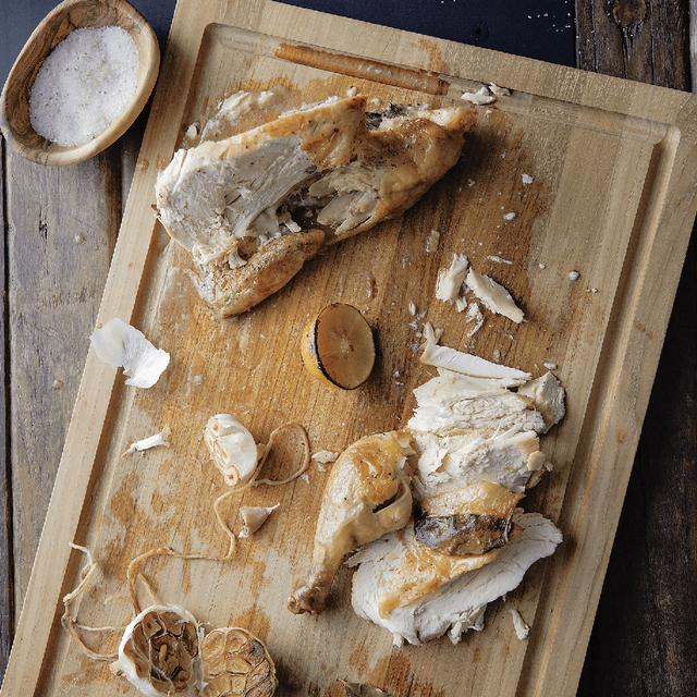 Rectangular Cutting Boards with Well