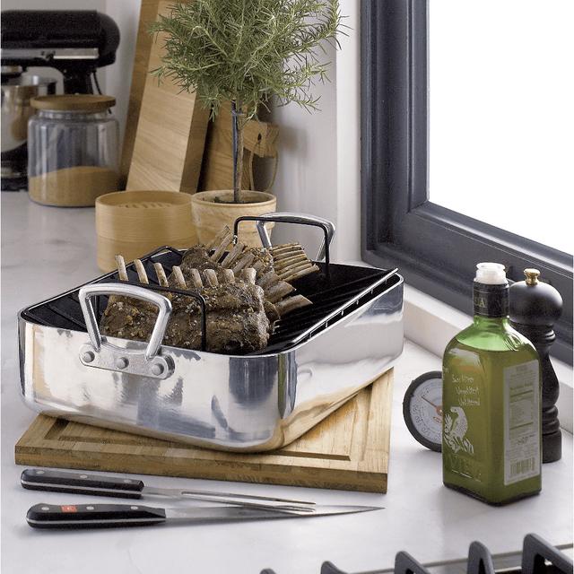 Rectangular Cutting Boards with Well